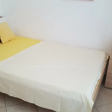 Janja Apartment *