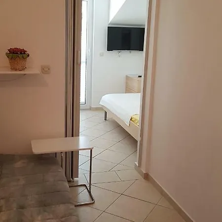 Apartment Janja *